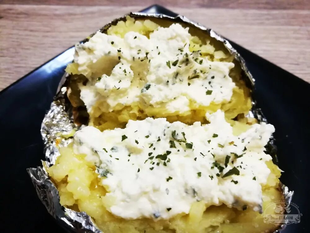 Крошка картошка рецепт в духовке и наполнители. Крошка картошка с сыром. сливочный сыр крошка картошка. крошка картошка на сыре. начинки для крошки картошки.