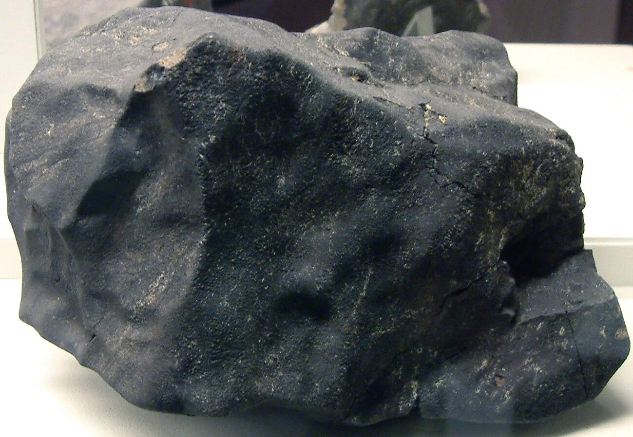 Вещества древности. Метеорит Мерчисон. Мурчисонский метеорит. Метеорит Саттер Милл. Самый «живой» метеорит – Мурчисонский.