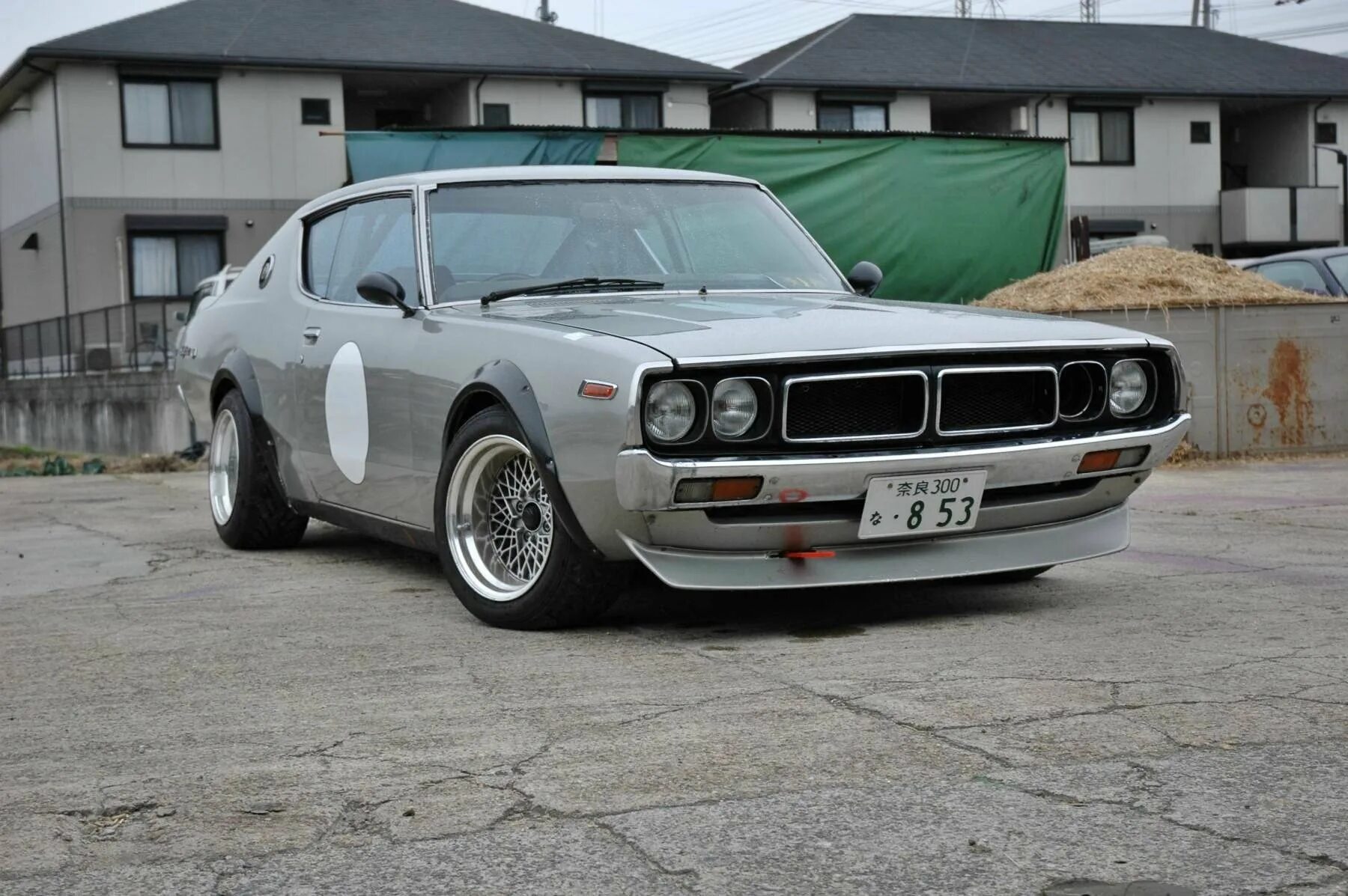 Старые авто из японии. Nissan Skyline 70-х. Nissan Skyline GTR 2000 1976. Nissan Skyline 1976. Ниссан Скайлайн 70х.