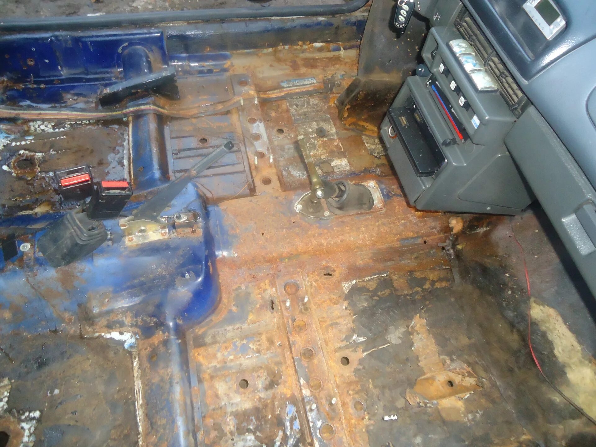 Пол ремонтный ваз 2114. Продолжение пола ваз 21099. Пол ваз 21099. Пол ваз 21099. Полы 21099.