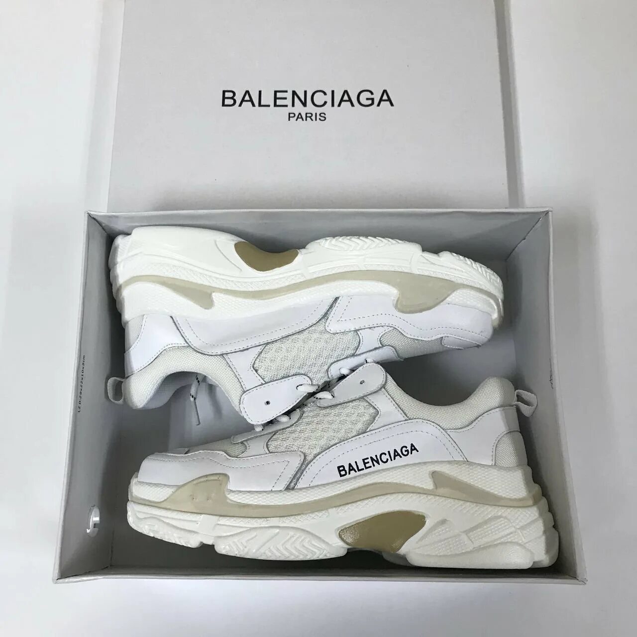 Balenciaga модели. Balenciaga страна. Баленсиага кроссовки 2023. Balenciaga страна. Баленсиага 5:20.