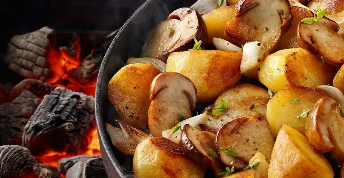 Блюда из печи. Огонь в русской печи. Русская печь. Печь на дровах. Буженина копченая.