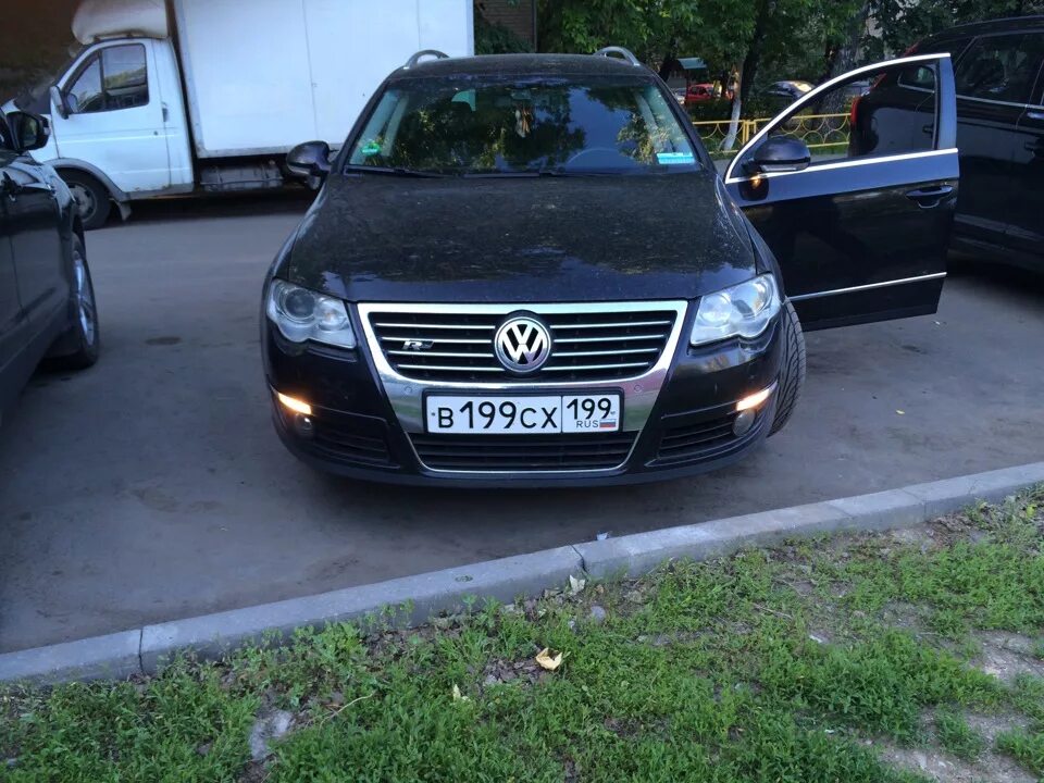 Пассат б6 дым. Volkswagen passat b6 фары led. машина фольксваген пассат б6. поворотники пассат б6. оранжевые габариты пассат б6.