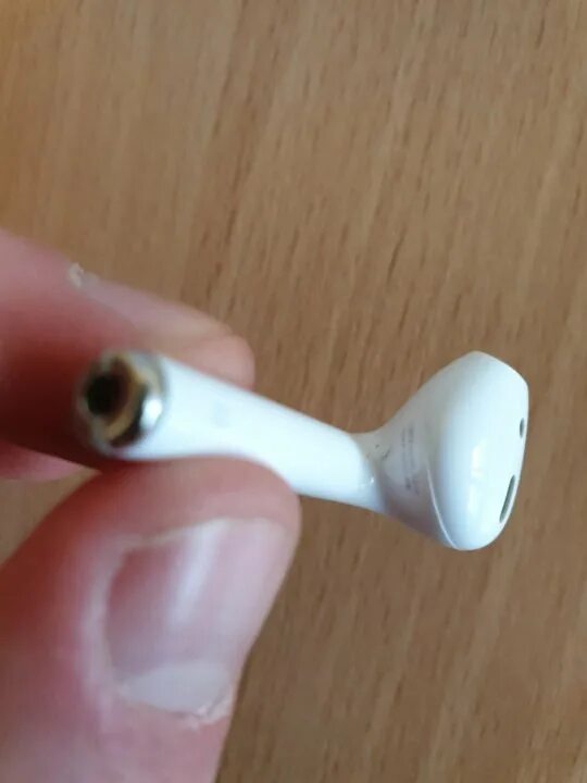 Что делать если не заряжаются наушники airpods. AIRPODS 2 сетка микрофона. Сеточка микрофона AIRPODS 2. Запчасть на аирподс 2 Нижний микрофон. Микрофоны AIRPODS Pro 1.