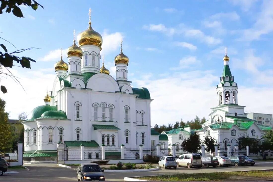 Храм серафима саровского йошкар-ола служба. Церковь рождества христова в йошкар-оле, йошкар-ола. Храм рождества христова в йошкар-оле александр лоскутов фото. Храм рождества христова йошкар-ола. Рождественская церковь йошкар-ола.