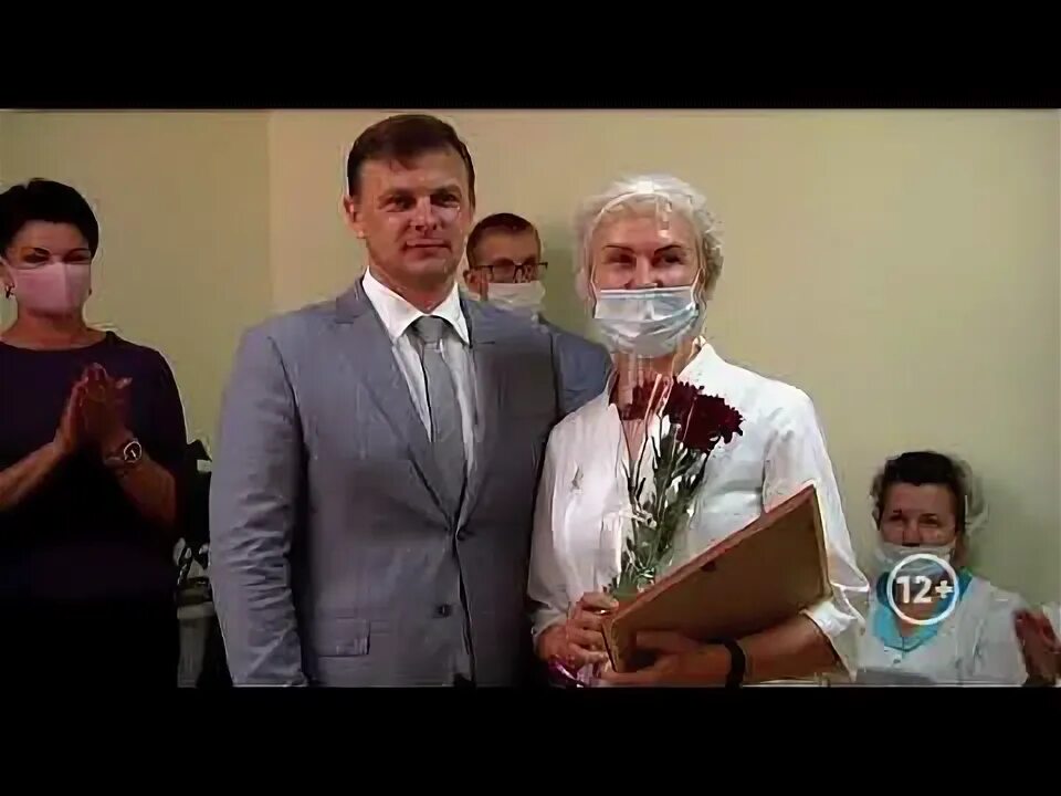 Отметили медработников. Что отмечают медицинские работники в мае. Медработник юмор. С праздником медработника. Сотрудницы поликлиники.