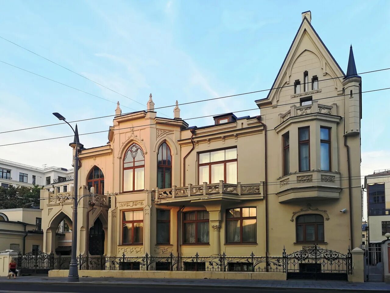 3. 45. особняк новиковых большая полянка. ул. особняк новиковых (башмет центр).