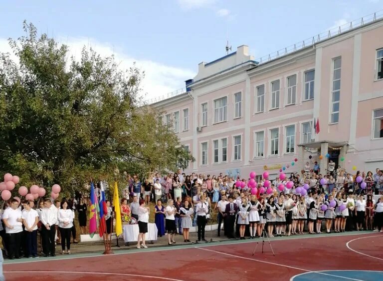 школа 15 тюмень. школа 15 омск директор. директор школы номер 15. гбоу школа 1363 киселева олеся юрьевна. директор школы номер 15.