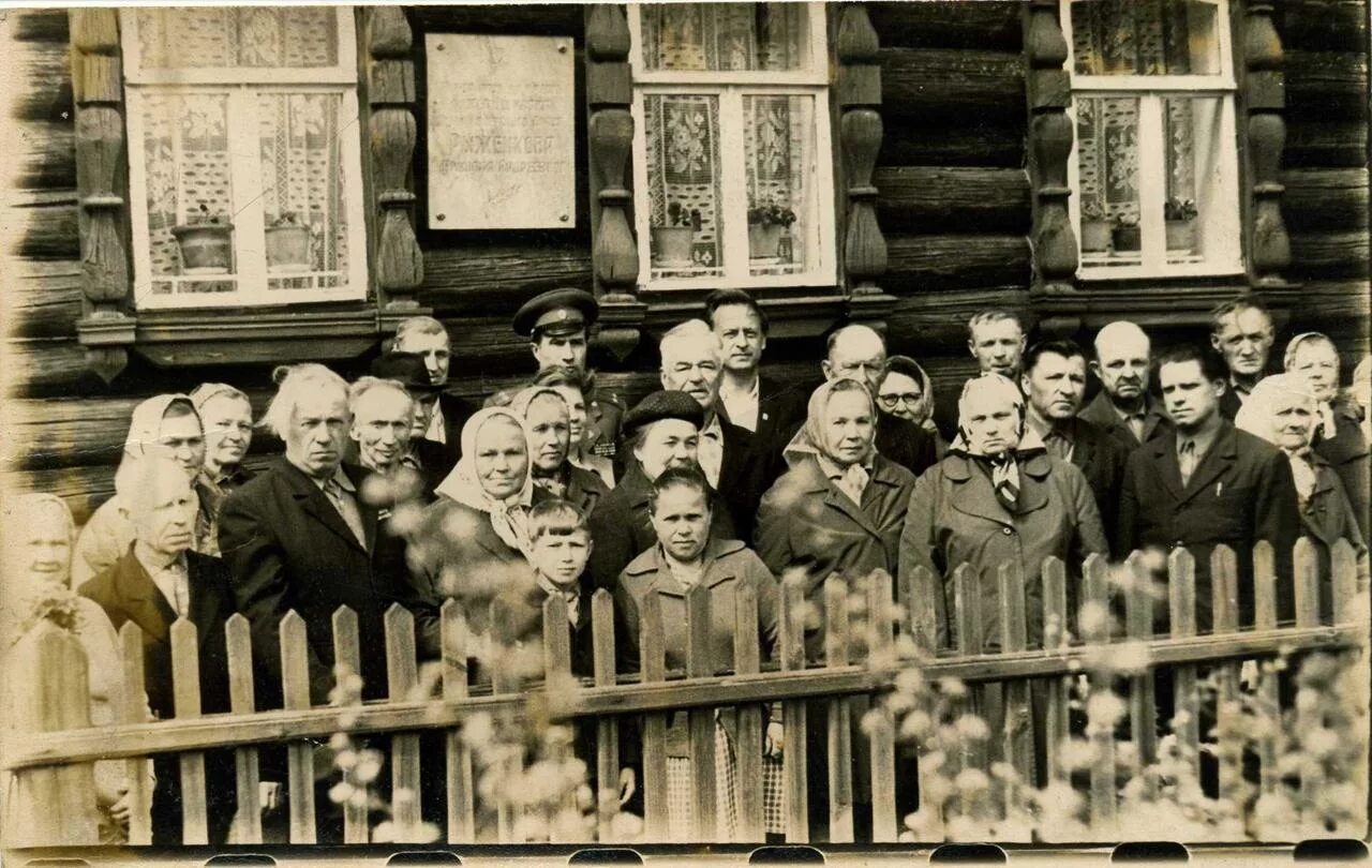 Красный угол киржачский. Красный угол киржачский. Красный угол киржачский. Деревня соповские землянки владимирская область киржачский район. Владимирская область киржачский р-н д полутино.