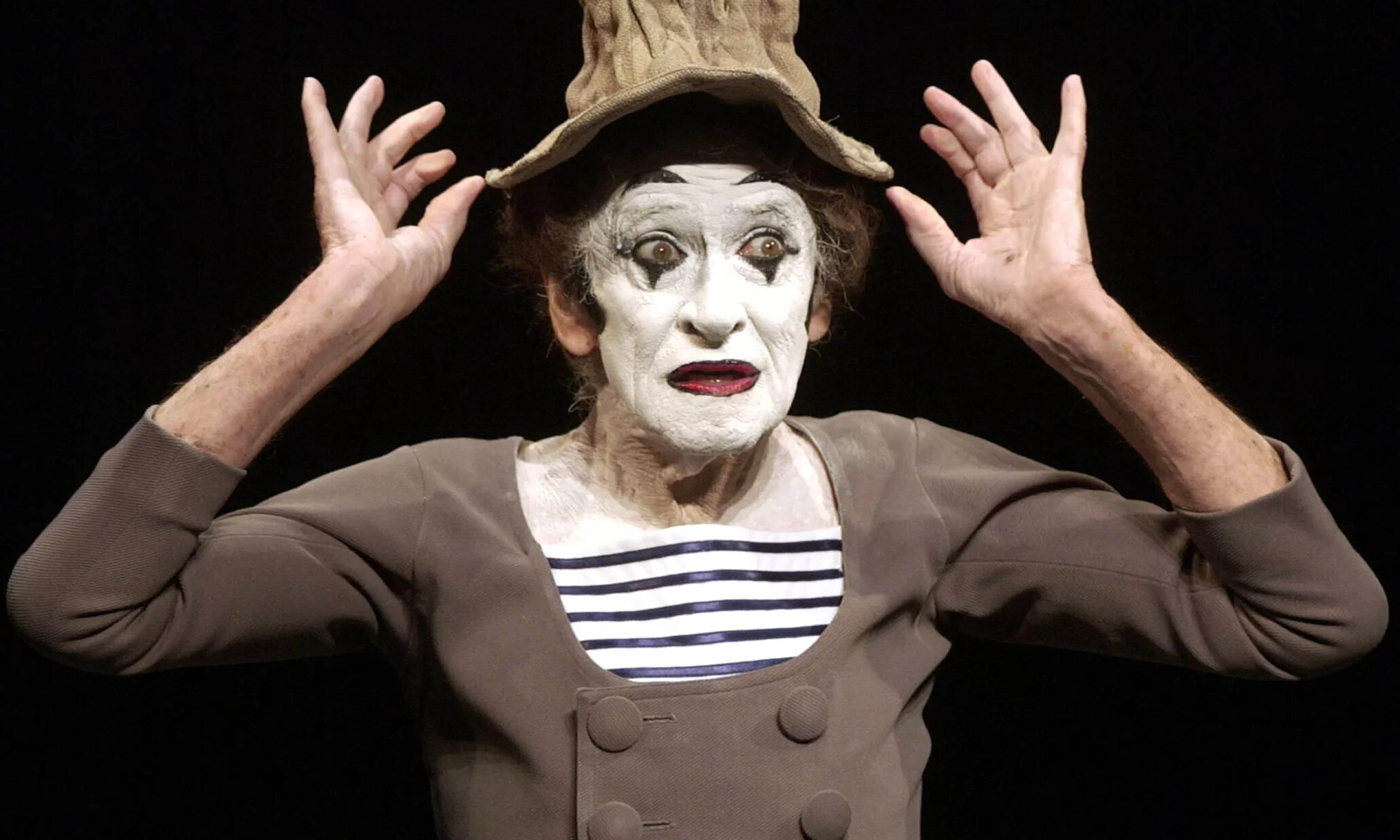 мим марсель марсо. марсель марсо пантомима. марсель марсо пантомима. марсель, знаменитый мим. знаменитый французский мим.