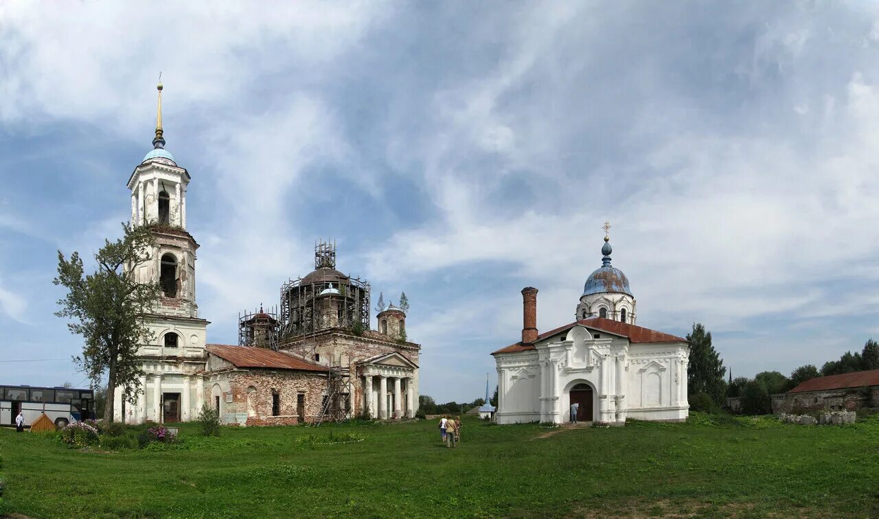 Поселок труженик. Николо-Теребенский монастырь. Николо Теребенский монастырь Тверская область. Пустынь в Тверской области Максатихинский район. Поселок труженик Максатихинский район Тверская область.