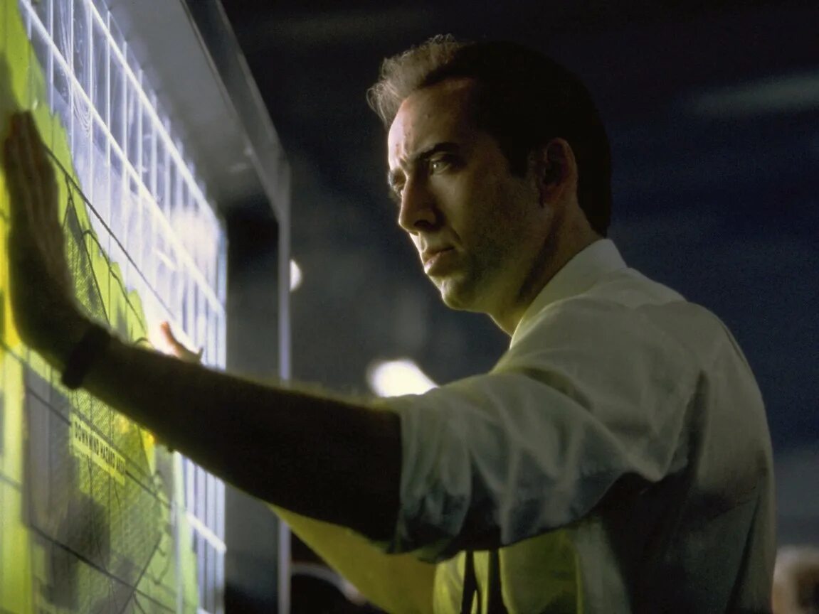 Прорицатель заглядывающий в будущее 9. Николас Кейдж матрица. Компьютерные программы в фильмах.