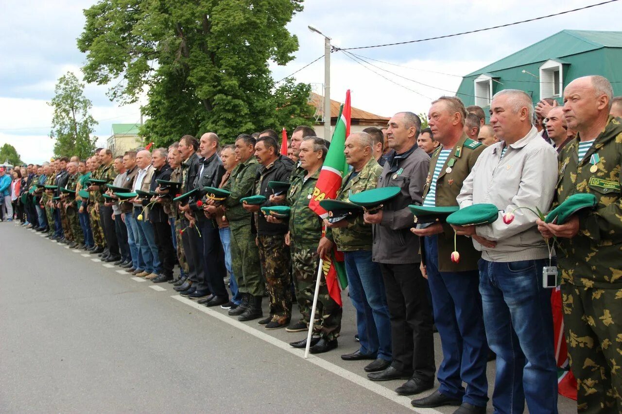 С днем пограничника. 28 Мая день пограничника. День пограничника в Оренбурге 2022. День пограничника в Ульяновске 2022 год. День пограничника в россии 2024 году