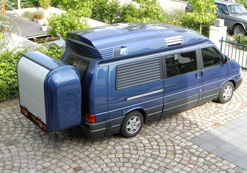 Купить крышу на фольксваген. VW t4 Camper long. Volkswagen Transporter t4 кемпер. VW t4 автодом. VW t4 Multivan с высокой крышей.