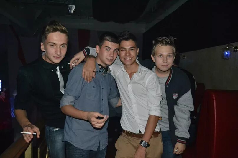 Студенты мажоры. Мгимо мажоры. Студенты мажоры. Практика студентов. Мгимо золотая молодежь.