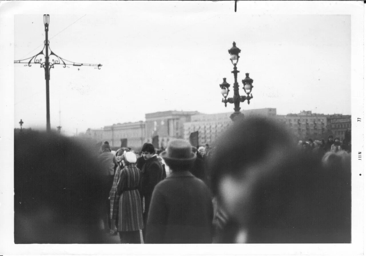 Ленинград 1 июня. Май в ленинграде. 9 мая ленинград. с днем победы ленинград. 1 мая ленинград.