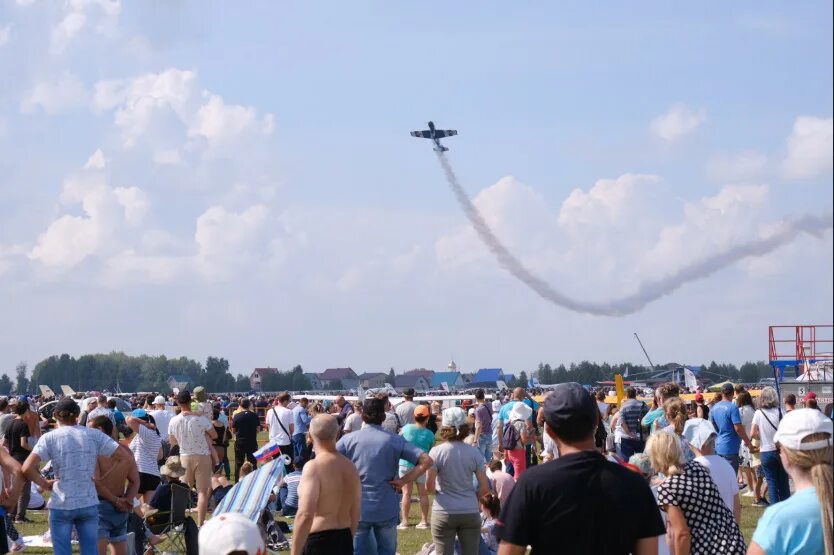 Авиашоу новосибирск. Аэродром Мочище авиашоу. Авиашоу в Мочище Новосибирск. Аэрошоу в Мочище 2022. Авиашоу Макс 2022.