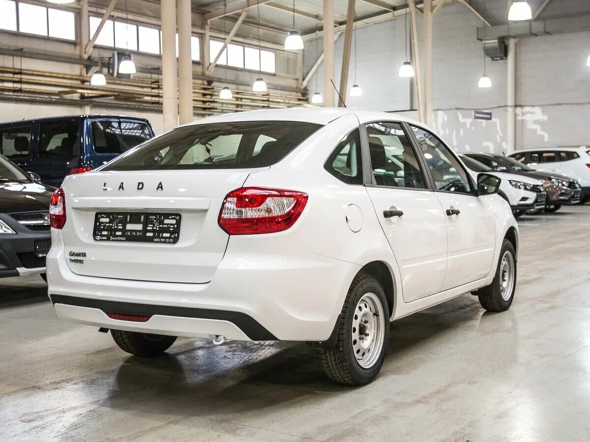 Lada granta 2190. Датсун он-до 2022. Покупать ли гранту в 2023. Лада гранта лифт бэк 2022. Лада granta 2021.