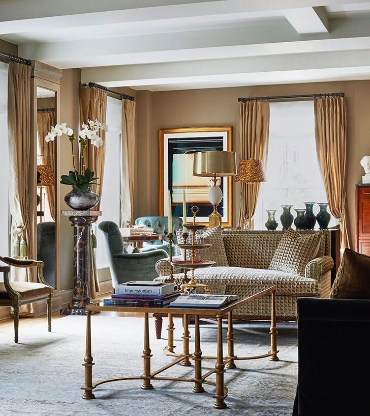 Благородный интерьер. Французский интерьер гостиной. Белый камин в интерьере гостиной. Интерьеры eichholtz гостиная. Благородный интерьер.