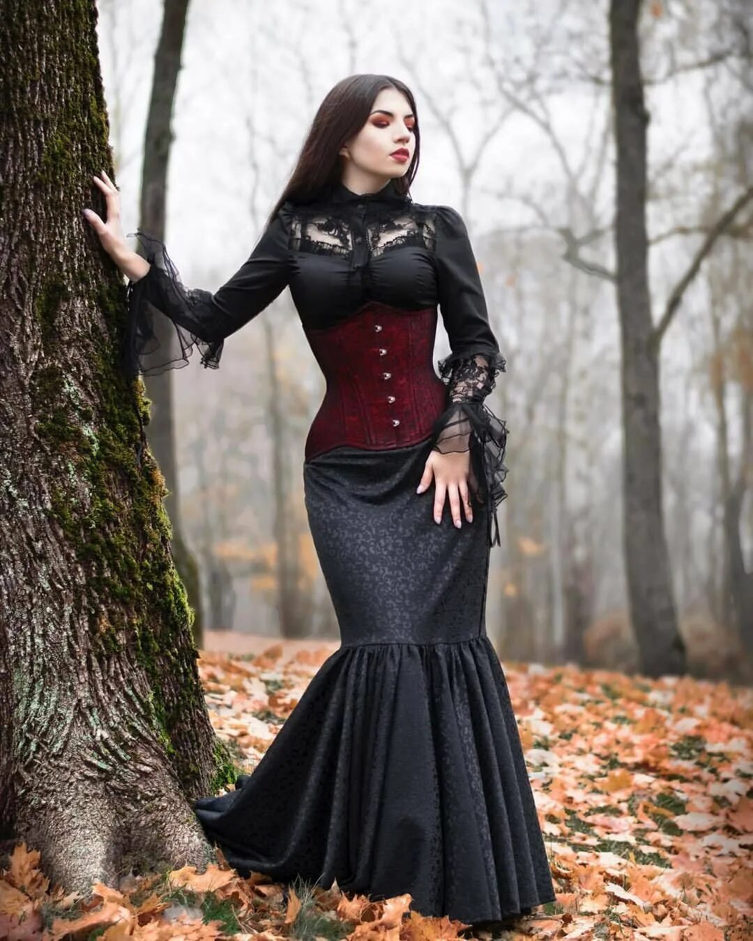 Romantic goth стиль. Платье в готическом стиле. Готический стиль в одежде.