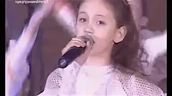 Тихо шепчут снежинки