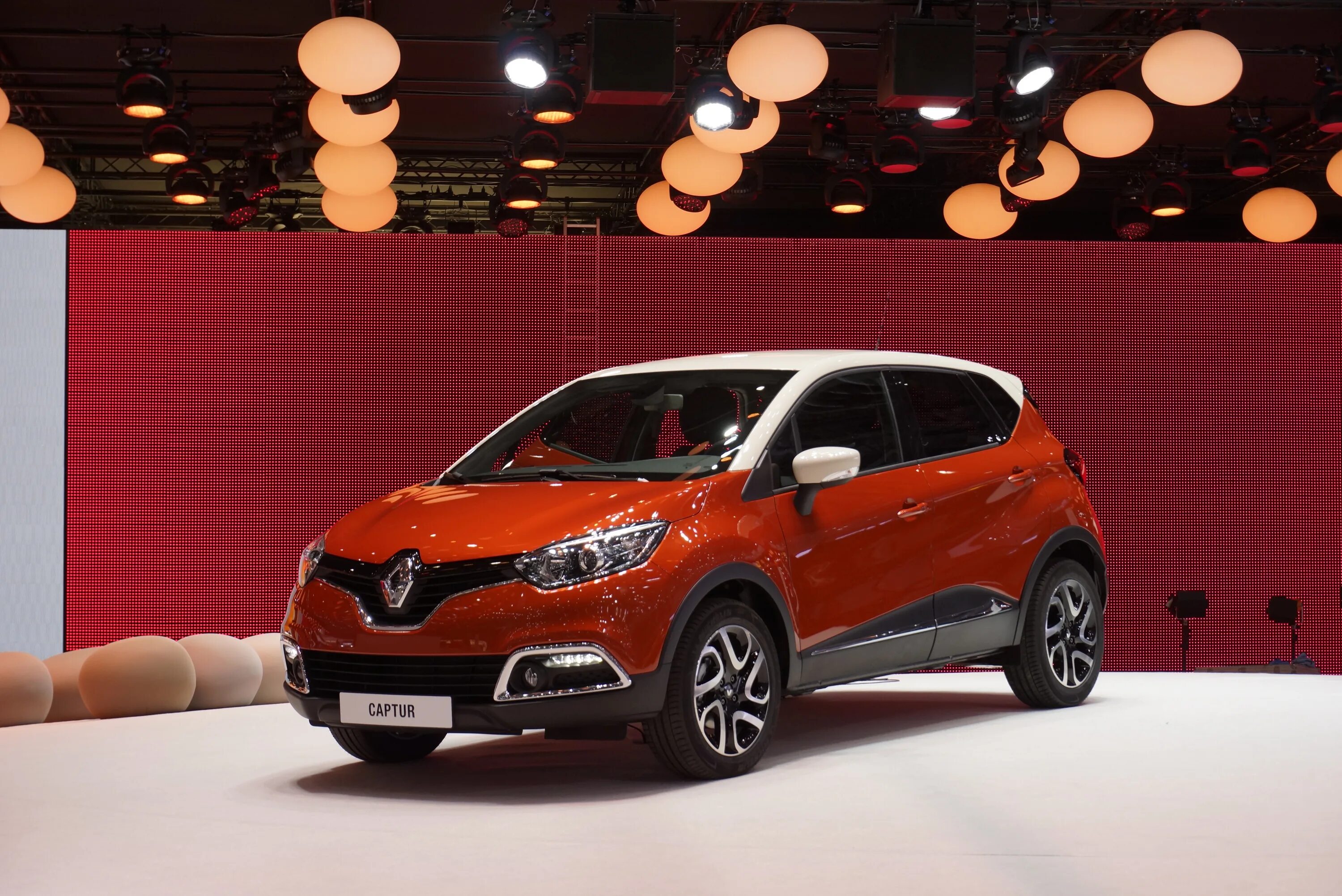 Рено каптур. Каптур оренбург. Renault captur 2018 белый. Рино rfgn. Рено каптур оранжевый.