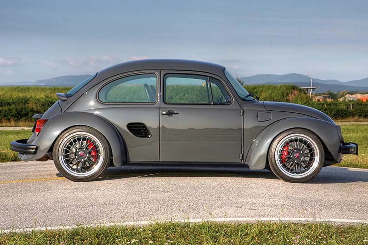 Фольксваген Жук и Порше 911. VW Beetle Porsche. Volkswagen Beetle Porsche Style. Volkswagen Beetle на дисках Porsche.