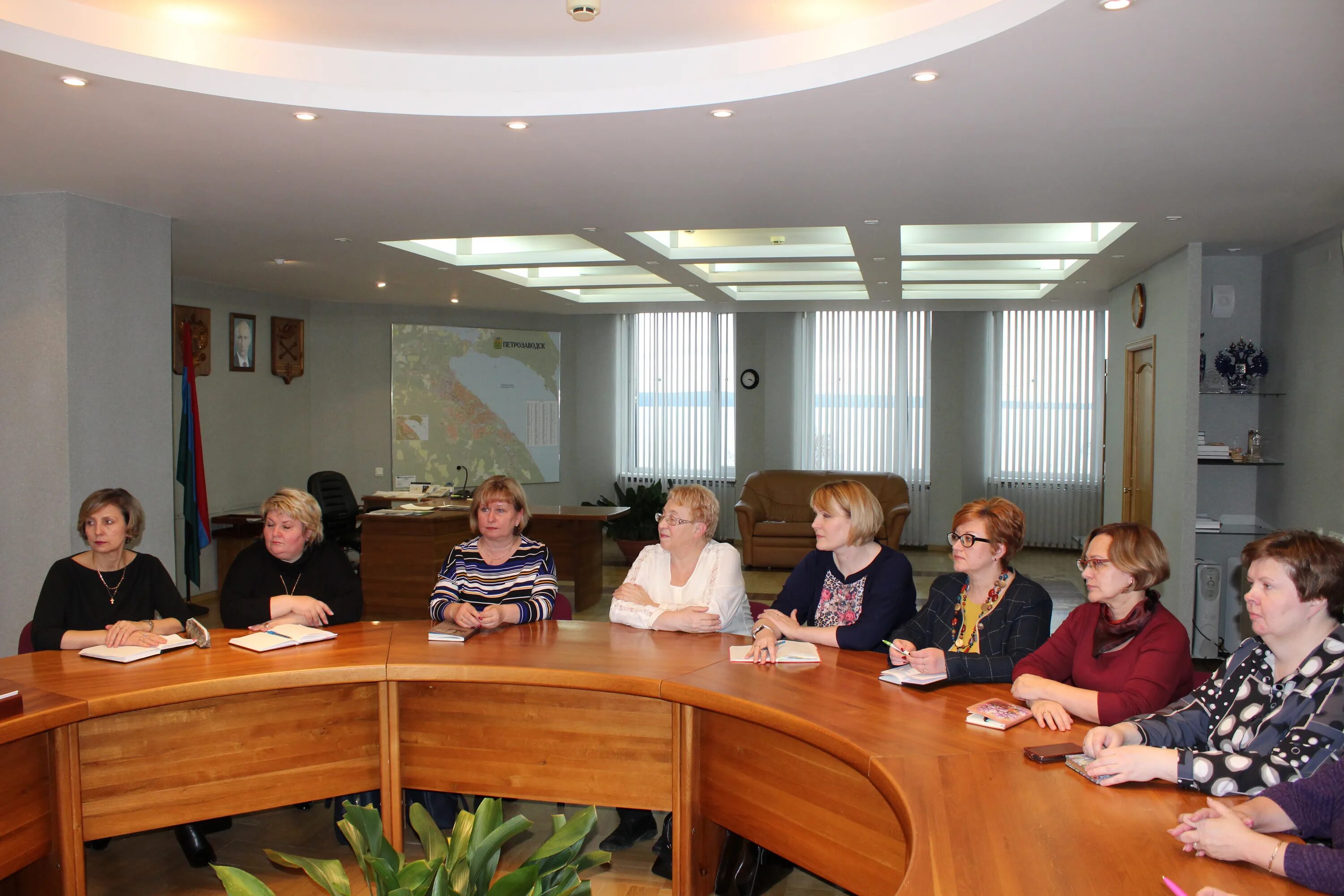 директор школы петрозаводск. школа 3 петрозаводск директор. директор 39 школы в петрозаводске. директор школы петрозаводск. ермоленко директор 55 школы петрозаводск.