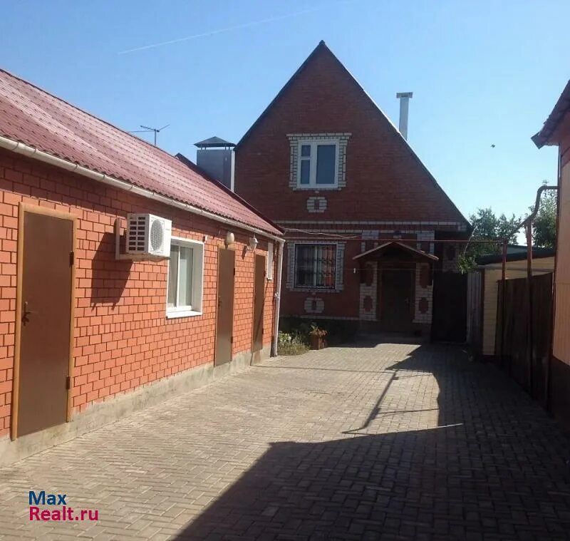 Сельский дом в энгельсе. Дом энгельс саратовская обл. Коттедж в п. Дом в энгельсе. Дом в энгельсе.