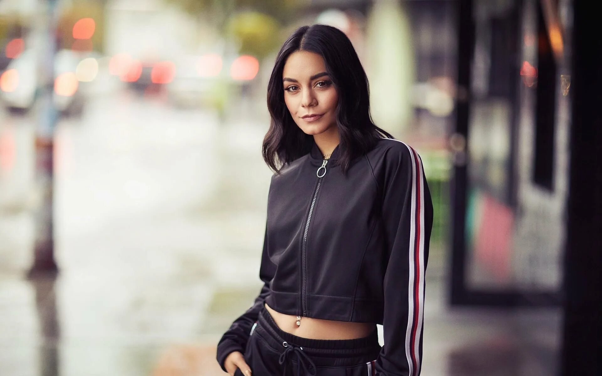 Vanessa hudgens Avia. Русская модель брюнетка