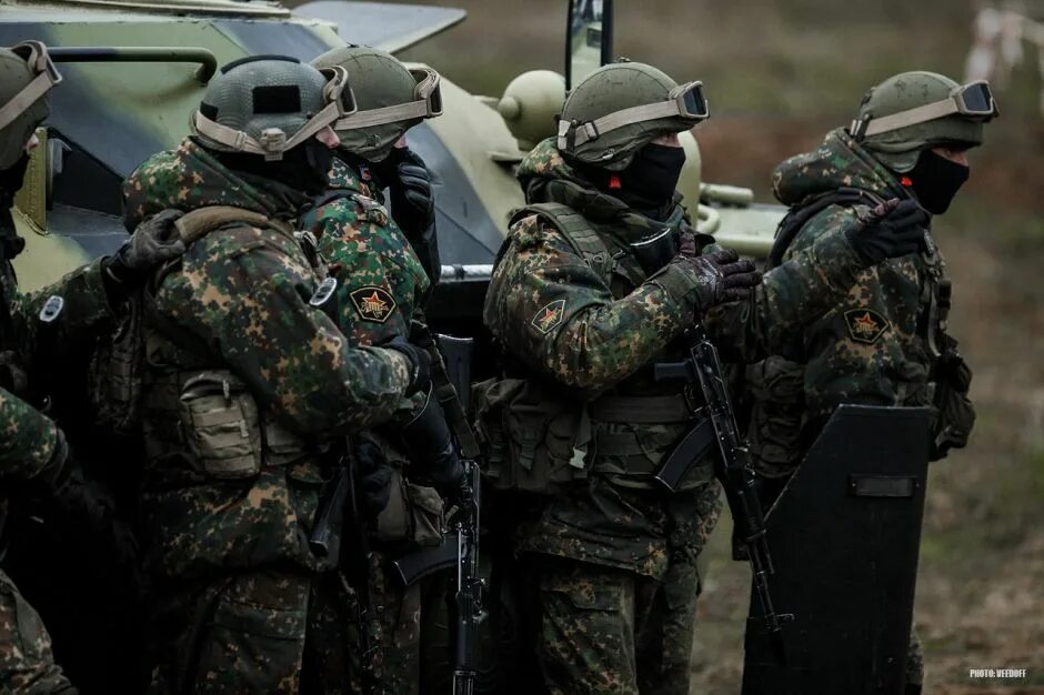 Кадров силовики. Полиция спецоперация. Спецназ фскн гром. Кадров силовики. Кадров силовики.