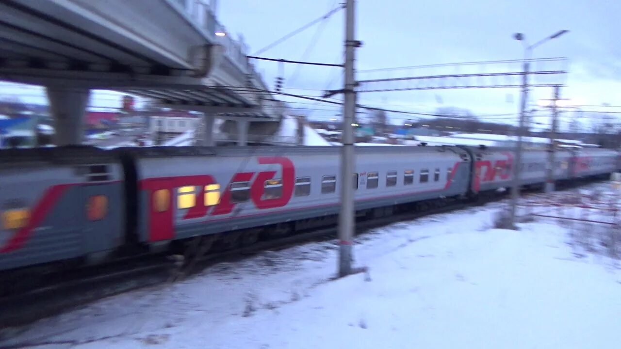 Локомотивы горьковской железной дороги. Поезд ижевск нижний новгород. Станция агрыз 2. Достопримечательности г агрыз. Поезд волгоград нижний новгород.