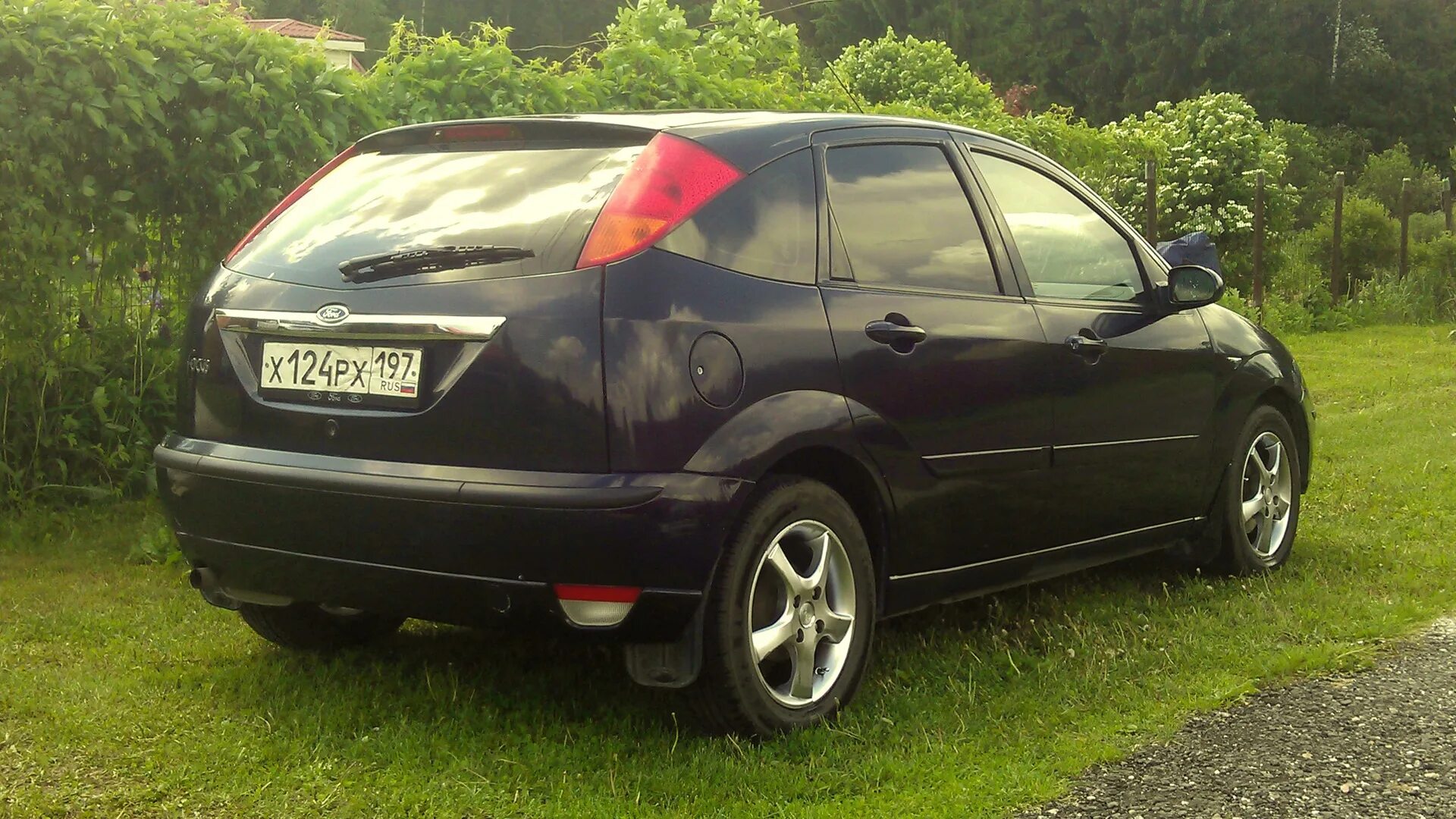 Форд хэтчбек 2004. Ford focus 1 2004 хэтчбек. форд фокус 1 хэтчбек 2004 1.8. форд фокус 2004 хэтчбек.