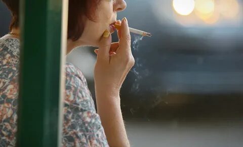 Курят на ходу
