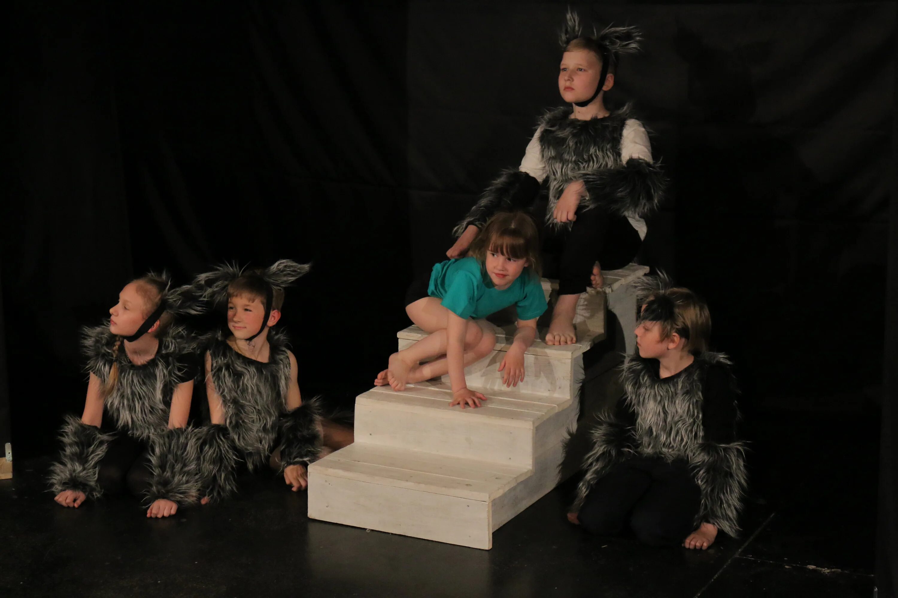 Театр ленсовета ревизор спектакль. Театральная студия игры разума калининград. Ревизор в московском театре. Спектакли разных лет. Спектакли разных лет.