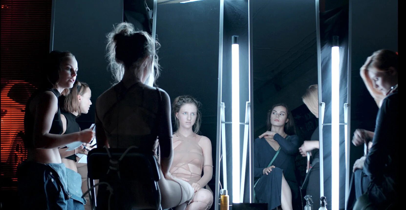 женщины режиссерки в москве. новая женская история. о книгах оксаны пушкиной. новая женская история. кристина бабушкина 2020.