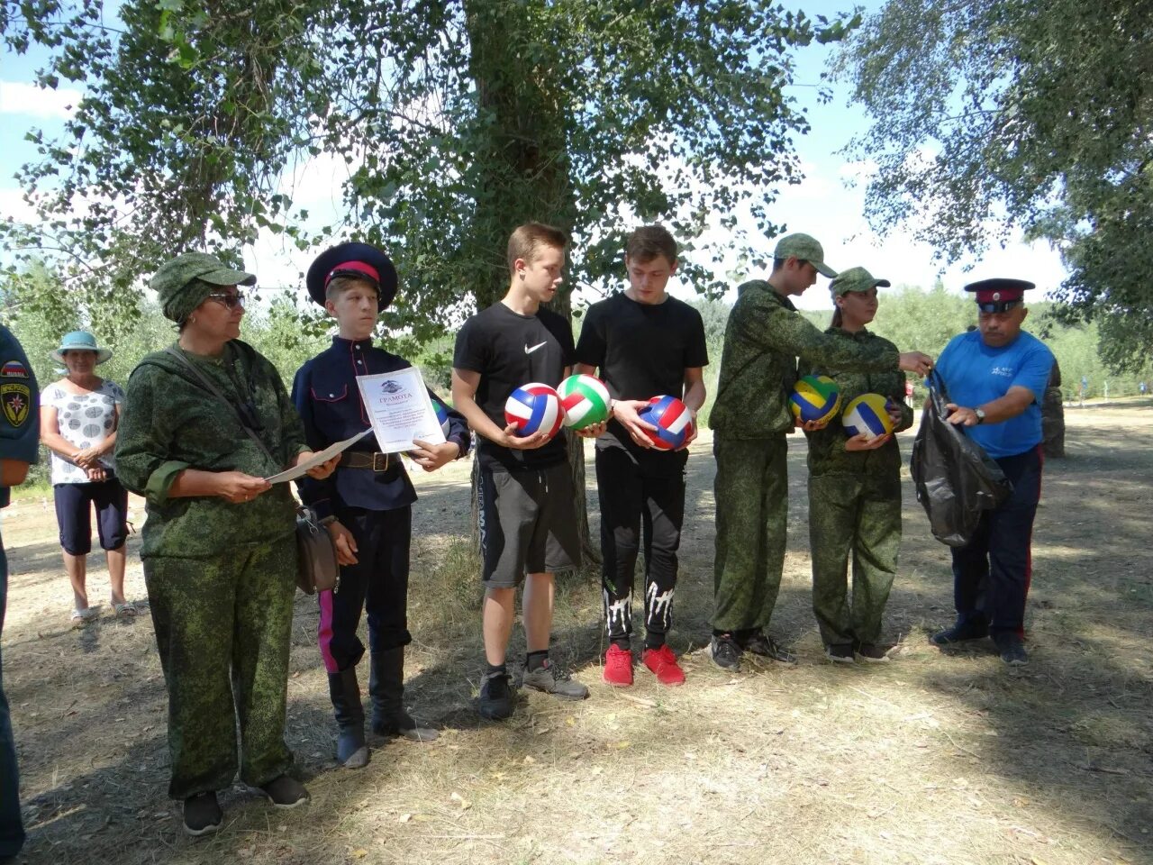 Новости илека оренбургской области на сегодня. Военно полевые сборы. Казачий Кош. Илек Оренбургская область. Казаки Оренбургские яицкие.