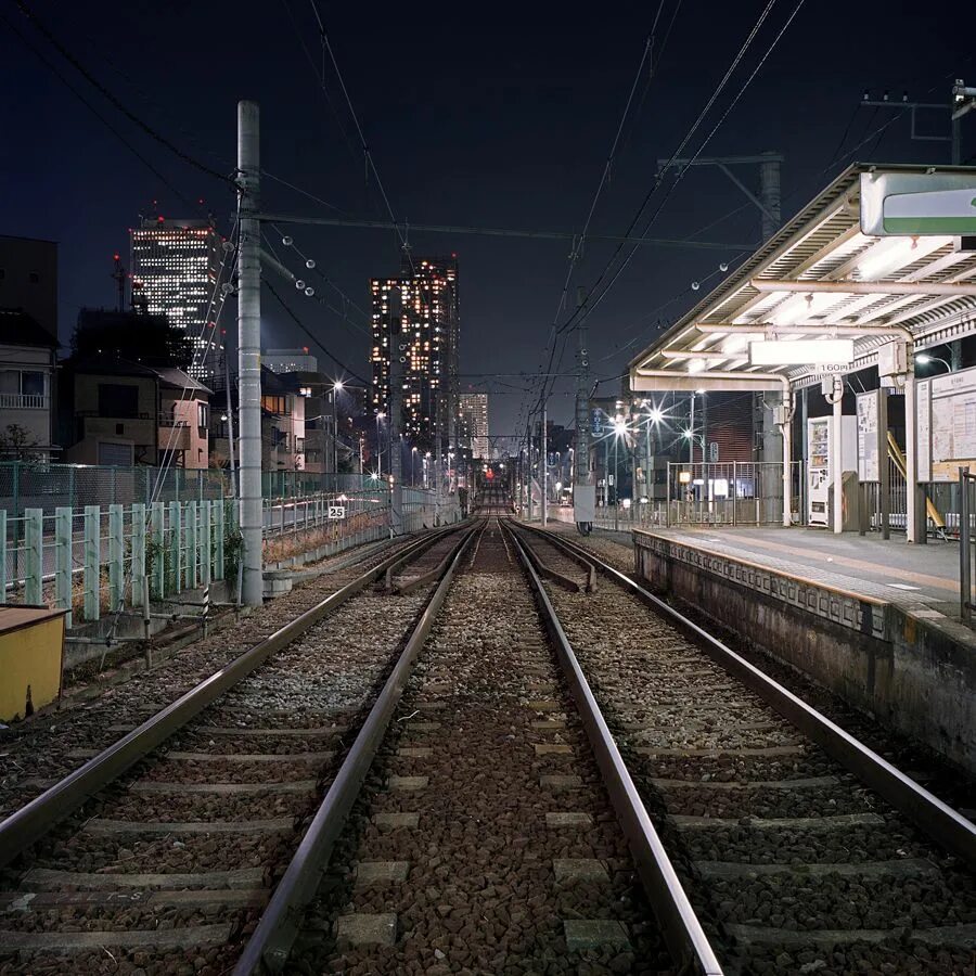 Япония Эстетика Токио станция. ЖД вокзал Токио. ЖД станции в Японии. Станция ЖД станция перрон.