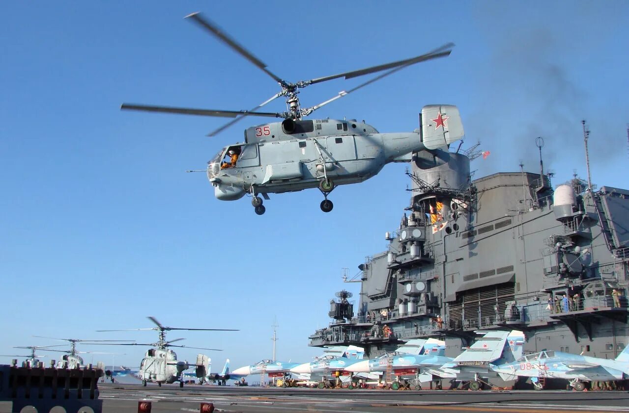 Противолодочный вертолет ка-27. Вертолёт ка 27 ВМФ России. Противолодочный вертолет ка 27м. Ка-27пл палубный противолодочный вертолёт.