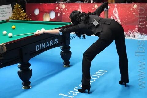 Rus pornosini tomosha qiling: eshakda barmoq