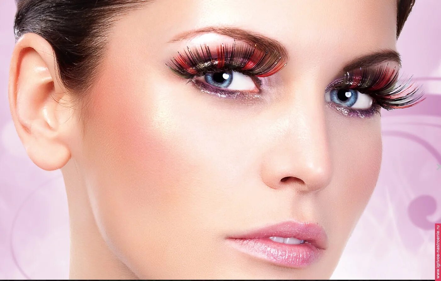 макияжи с накладнфми ресницами. красивый макияж. макияж для карих глаз. девушка с красивыми ресницами. макияж глаз ресницы.