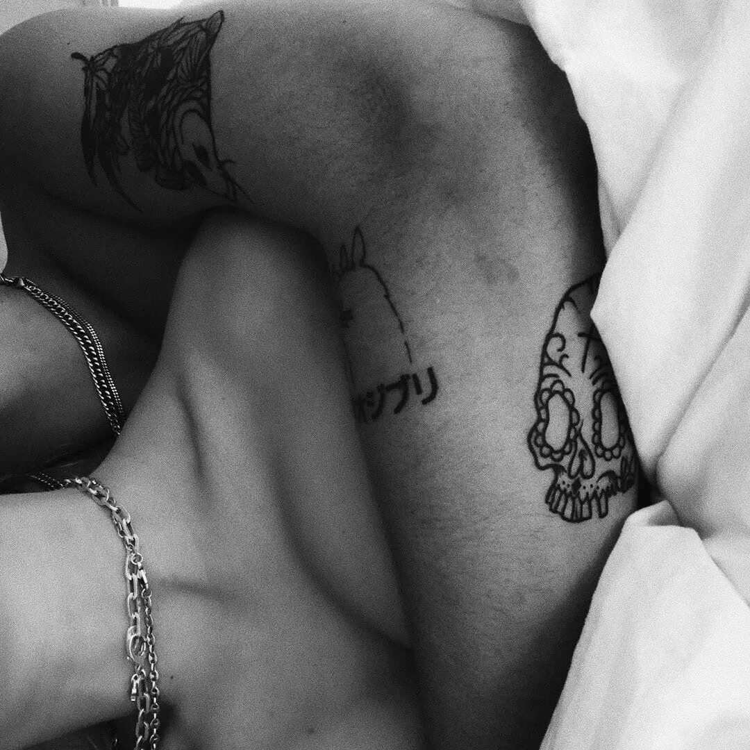 Эстетика пошлости девушка. Relationships on goals. Парень и девушка эстетика. Красивые девушки пошлость. Парень и девушка обнимаются.