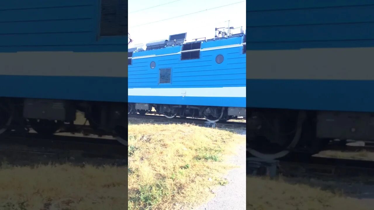 Эп1м-733. Ржд поезд 30 москва-новороссийск. Поезд 678 новороссийск владикавказ. Поезд номер 30. Поезд 030с премиум плацкарт.