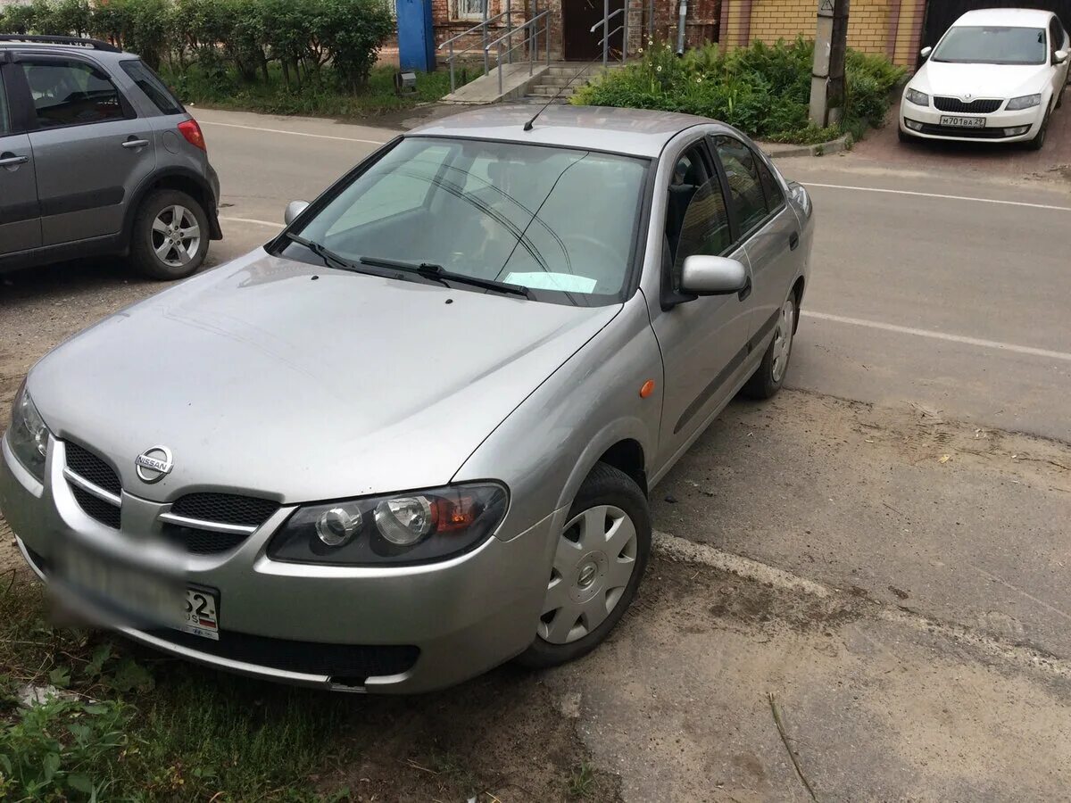 Альмера н16 седан купить. Ниссан Альмера n16. Nissan Almera n16 серебристая. Nissan Almera n16 седан. Альмера н16 Рестайлинг.