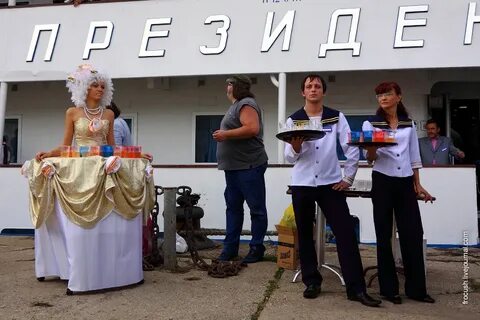 Директор круиза теплохода