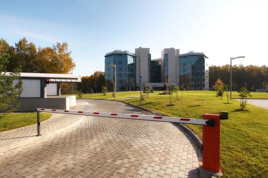 Международное ш. Бизнес центр skypoint. международное шоссе 28б стр 5. международное шоссе 28б стр 3. москва, международное шоссе 28б, стр. 3.