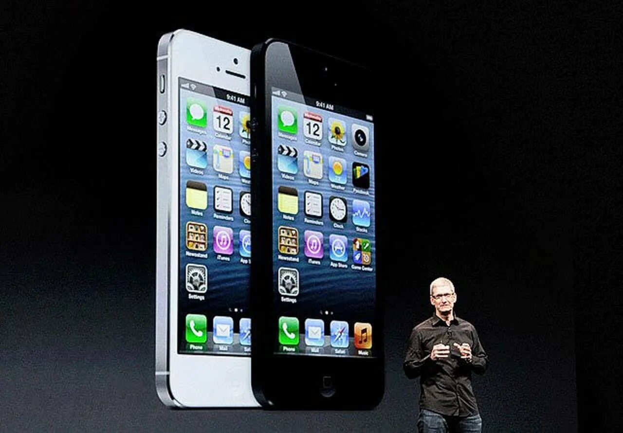 Iphone 5 год. Apple iphone 5. Айфон 5 2012. Iphone 2013. Презентация айфон 5s.