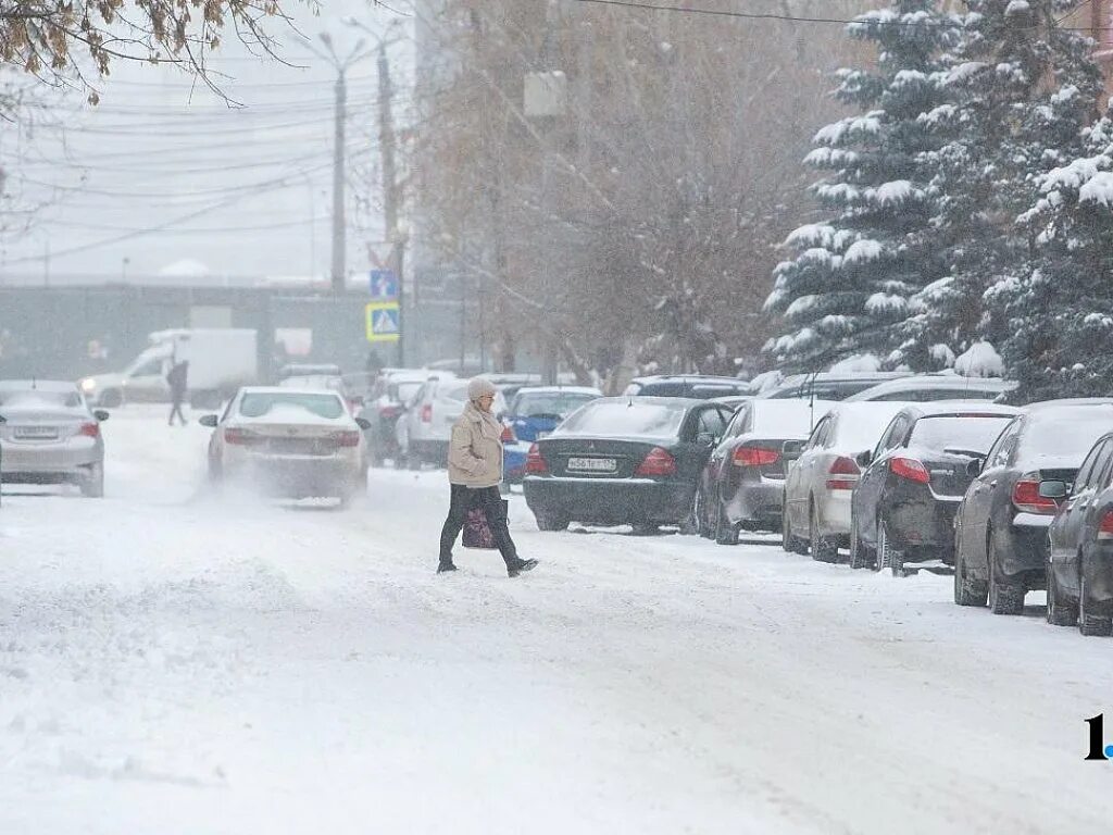 Погода в челябинске в 2023 году. Снегопад фото. Снегопад в Челябинске. Снег весной. Весенний снег.