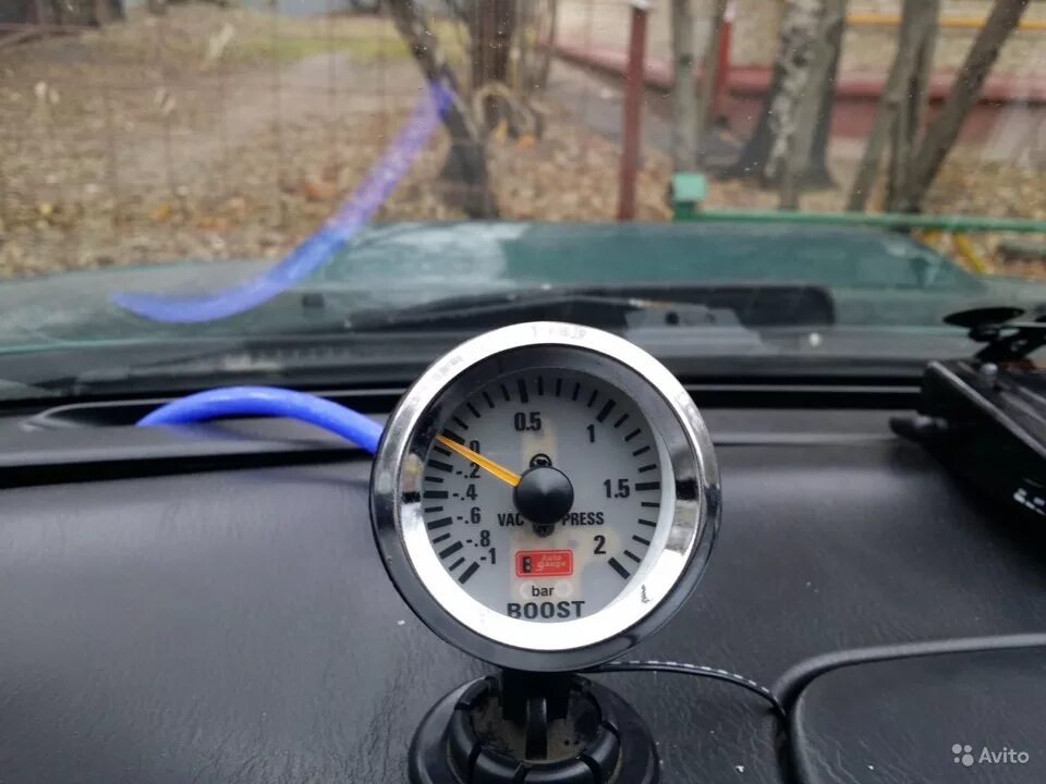 Датчик буста forester sf5. Датчик буста турбины. Датчик буста механический. Датчик турбины skoda. Датчик буста defi.