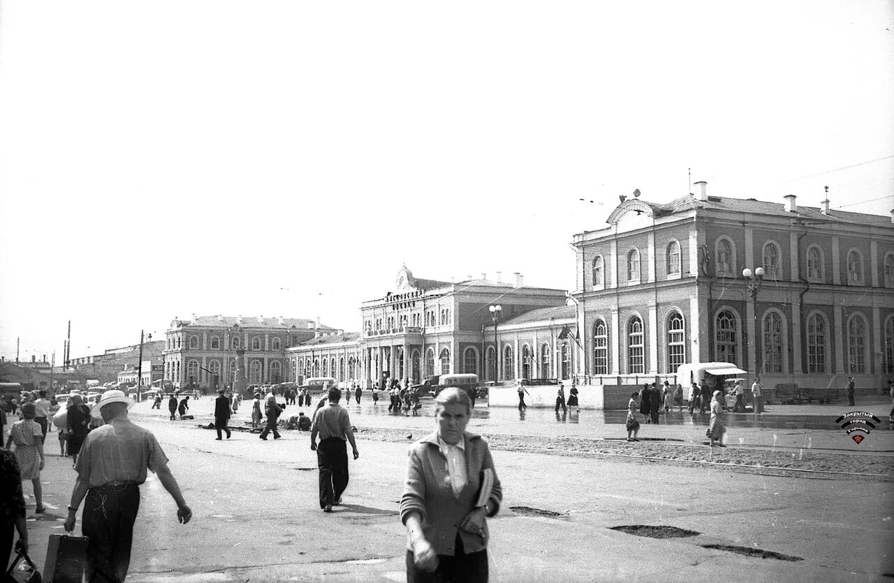 Где город горький. Город Горький СССР. Город Горький 1979. Вокзал Московский г.Горький. Город Горький 1960 год.